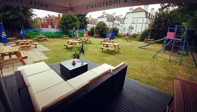The Rabbit Hole Beer Garden in Streatham Common