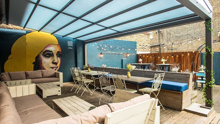 The Mere Scribbler Pub Outside Garden Streatham